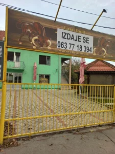 beogracka 43, Sremčica, 5+ petosobna, 200 m²