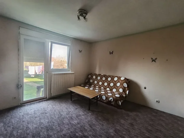 Zvečka, 3.0 trosobna, 70 m²