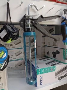 Pistolj za silikon Hogert-okov za namestaj