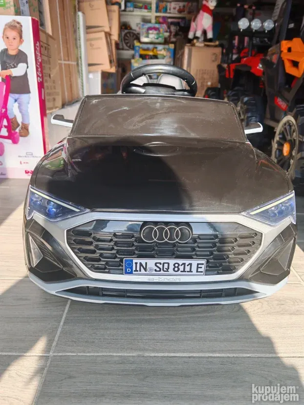 Audi RS Q8 E-Tron LICENCIRANI na akumulator 12v