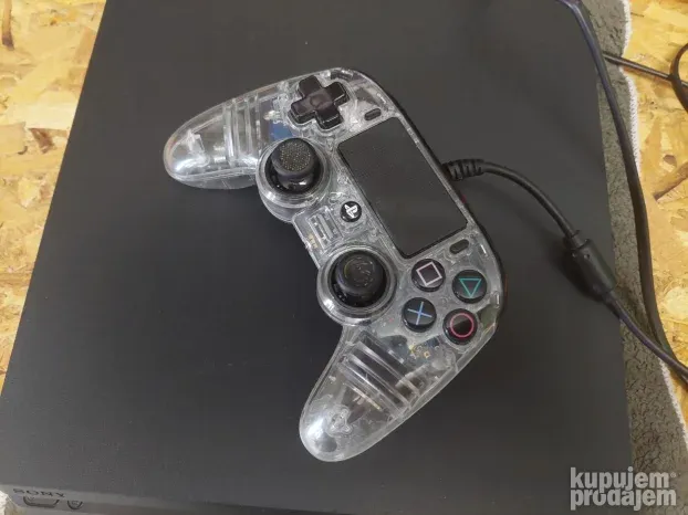 Sony PS4 Slim 1TB zicani kontroler 12.50 ofw
