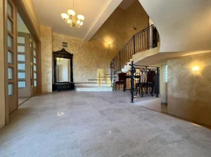Sremska Kamenica, 5+ petosobna, 450 m²
