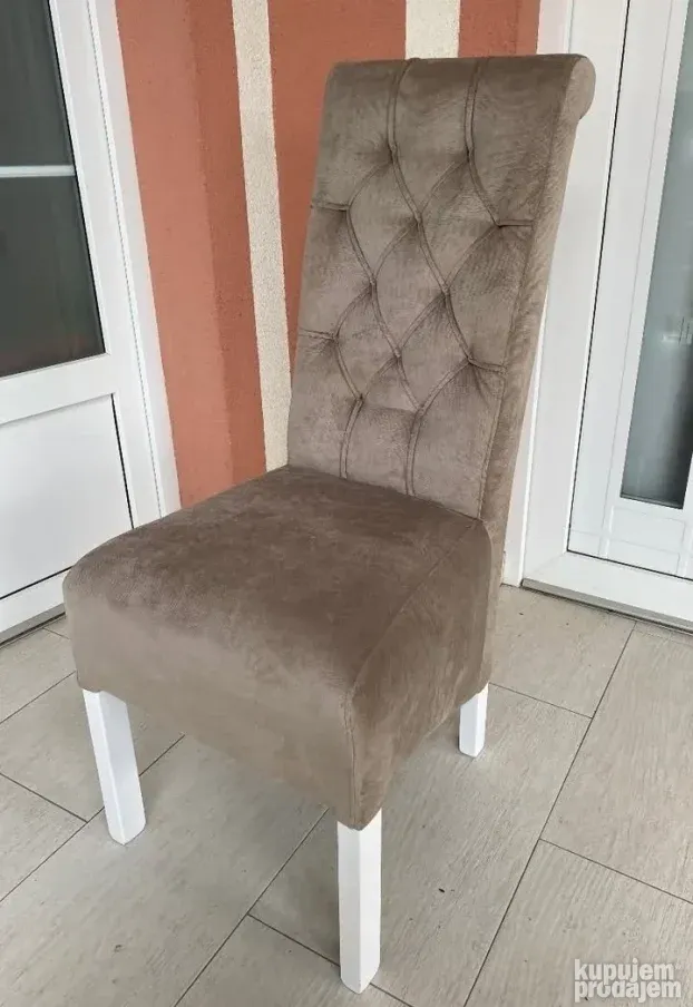 Trpezarijski sto i stolice 7