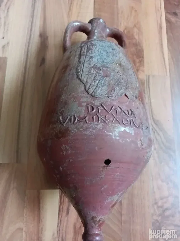 Stara amfora Divina Viminacium