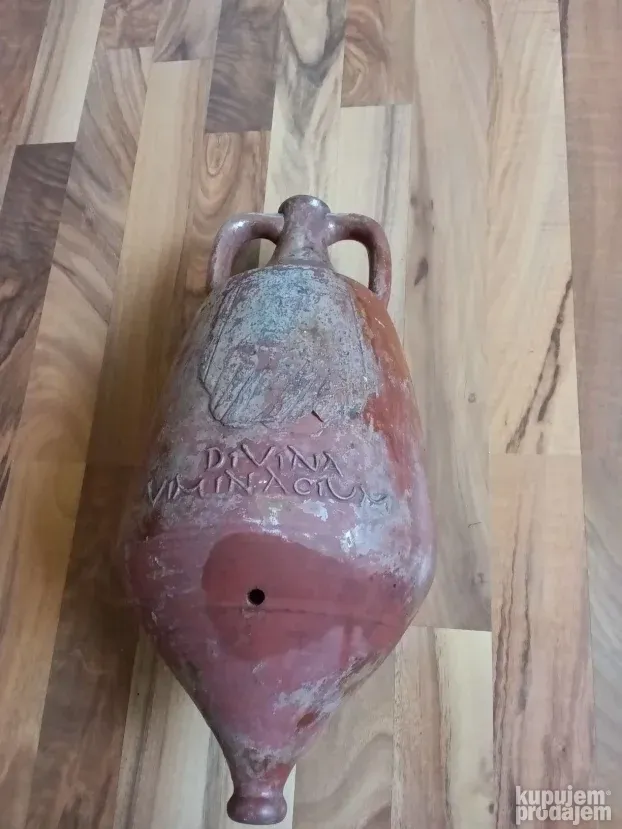 Stara amfora Divina Viminacium