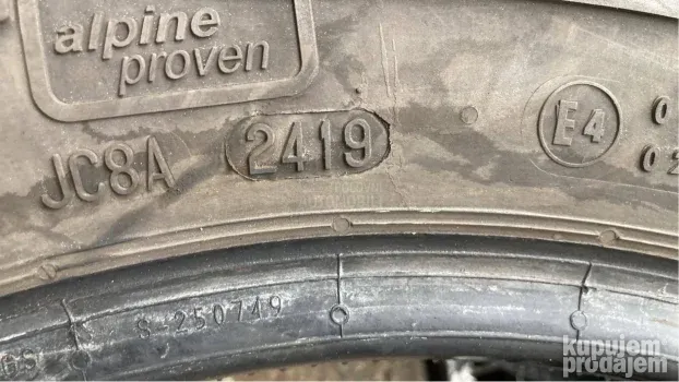 Gume 205 65 16C Semperit zimske 5.5mm