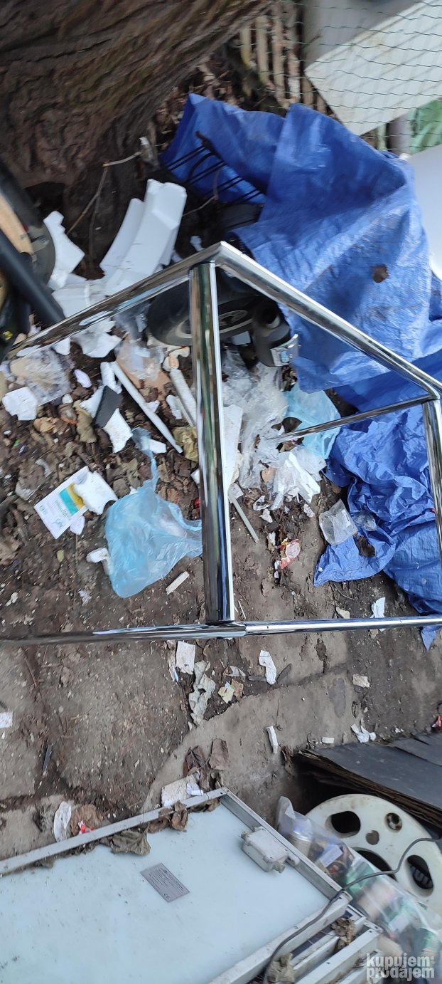 kostur sa 4 nogare niklov. od trpezarijskog stola sa staklom