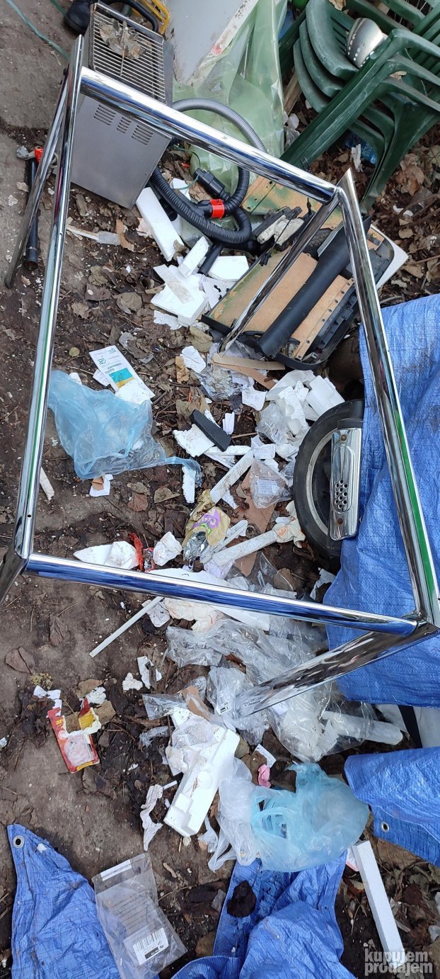 kostur sa 4 nogare niklov. od trpezarijskog stola sa staklom