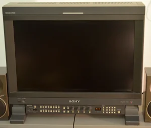 Sony Trimaster BVM-L230 broadcast monitor i BKM-16R kontrola