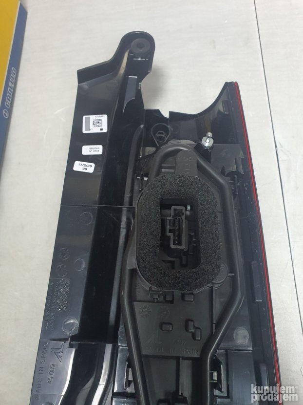 Zadnje svetlo Magneti Marelli 714000028352
