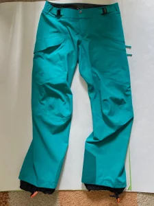 AKCIJA! Arcteryx RECCO zenske ski / snowboard pantalone S