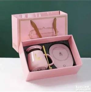 šolja keramička sa grejačem i kašičicom roza