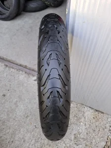 120 70 19 michelin road6 skoro novo