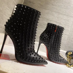 Christian Louboutin čizmice više modela