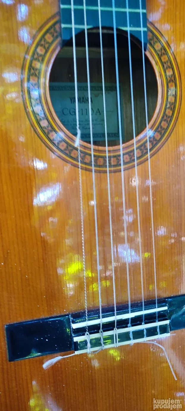 gitara akusticna yamaha cg-110a