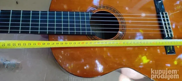 gitara akusticna yamaha cg-110a