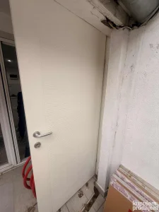 Dva komada sobnih vrata