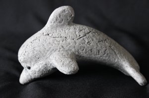 Stara Gipsana Figura Delfina