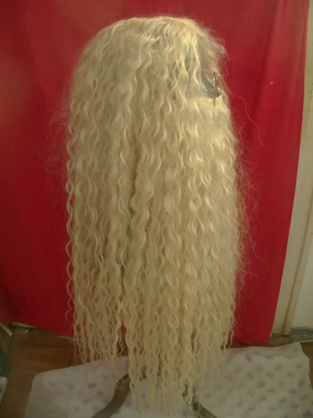 Perika, brada, naočari i rukavice za maskembal