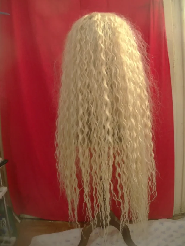 Perika, brada, naočari i rukavice za maskembal