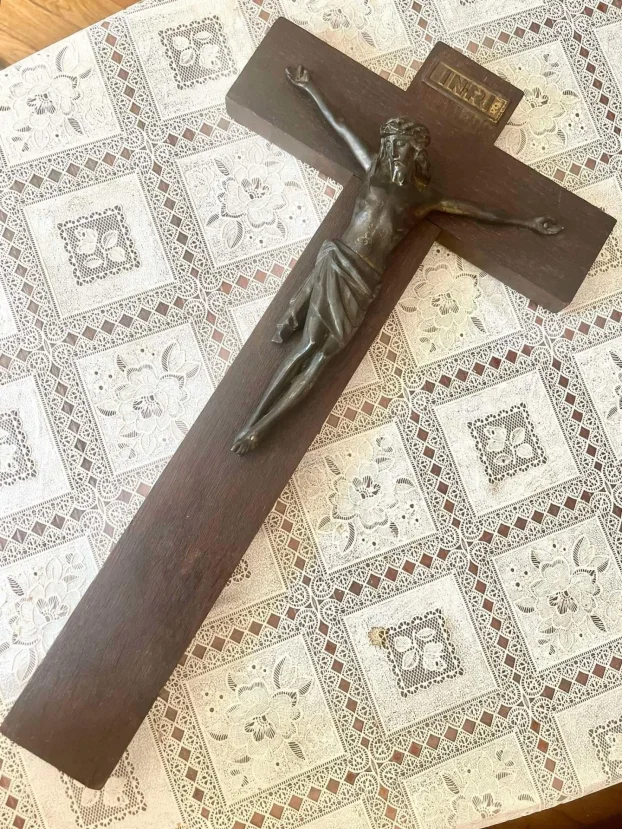 Krst Hrist raspeće u livenoj bronzi iz 1900.