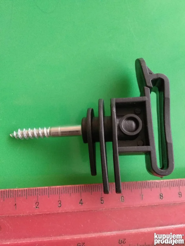 Izolatori i Stubovi za Elektricni Pastir