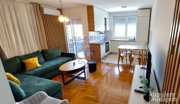 Trosoban, Centar, 62m2