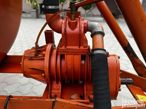 MAJEVICA Cisterna 2200 l