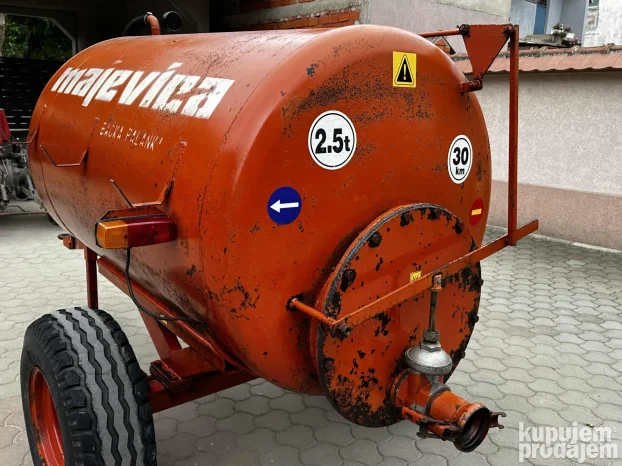 MAJEVICA Cisterna 2200 l