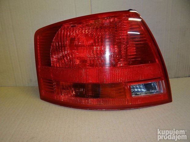 Audi A4 B7 04-07god Stop svetlo(lampa) spoljna karavan - KupujemProdajem