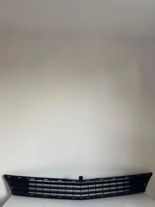 Mercedes B klasa resetka branika