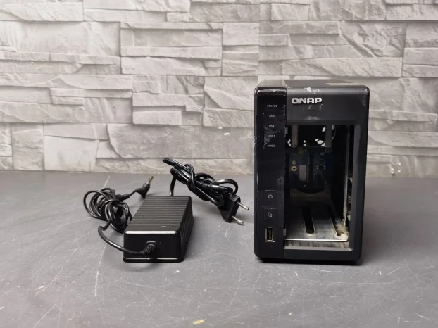 QNAP TS-219P II NAS Server za hard diskove