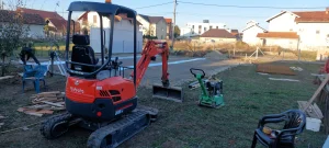 Uslužni radovi sa mini bagerom