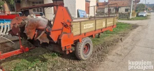 Prikolica za stajnjak Krone 4 tone donje kacenje