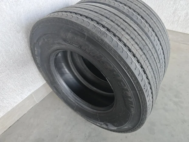 nove vodeće / upravljačke gume 315/70 r 22.5 michelin