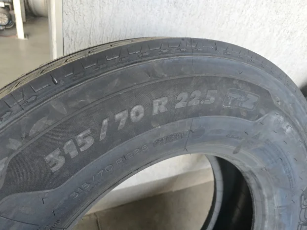 nove vodeće / upravljačke gume 315/70 r 22.5 michelin