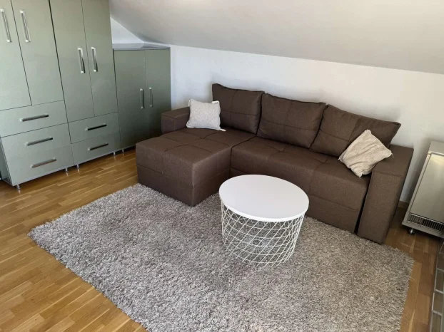 Slavka Rodića 2K, Vidikovac, 0.5 garsonjera, 25 m²