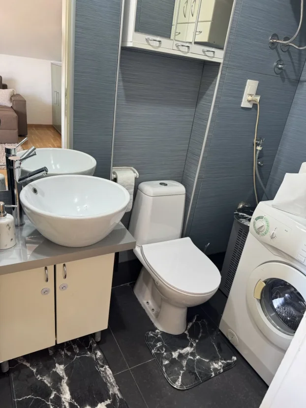 Slavka Rodića 2K, Vidikovac, 0.5 garsonjera, 25 m²