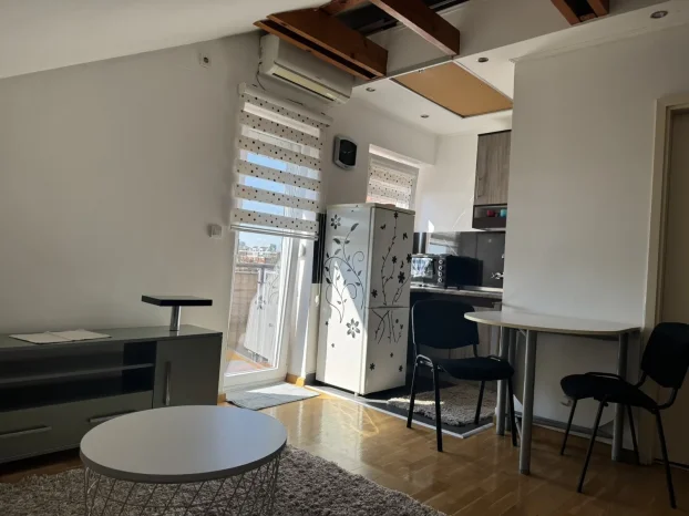 Slavka Rodića 2K, Vidikovac, 0.5 garsonjera, 25 m²