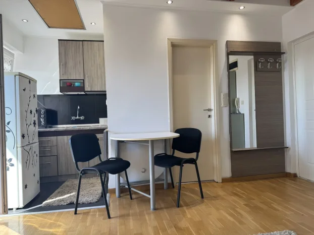 Slavka Rodića 2K, Vidikovac, 0.5 garsonjera, 25 m²