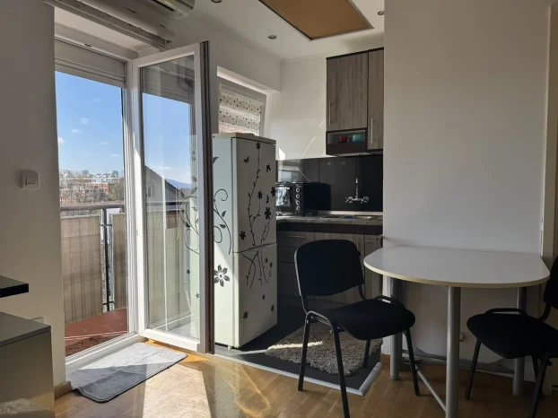 Slavka Rodića 2K, Vidikovac, 0.5 garsonjera, 25 m²