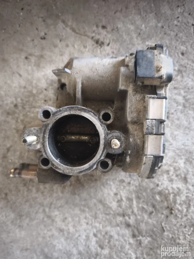 Corsa c 1.2 klapna gasa