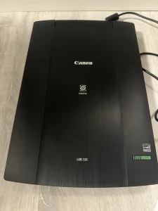 Skener A4Canon Lide 220, uvoz Svajcarska