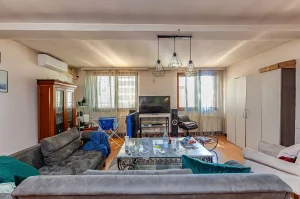 Crveni Krst, 2.5 dvoiposoban, 120 m²