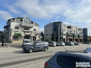 Izdajem sobe u Borči - hostelski tip smeštaja