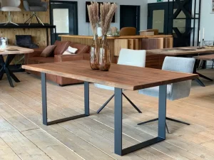 Trpezarijski sto - orah