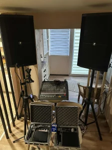 Izdajem vikendicu za bendove