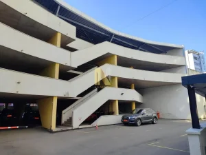 Garažno parking mesto na Bulevaru oslobođenja, City gradnja