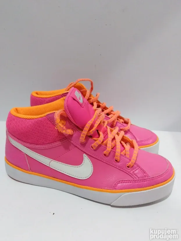 NIKE original duboke patike br 38,5 KupujemProdajem