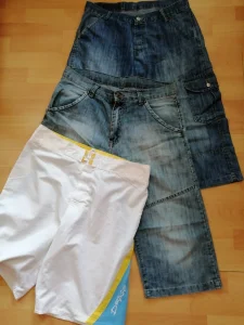 Šorc/kratke pantalone 3 kom sve za 1000 din, vel M/L